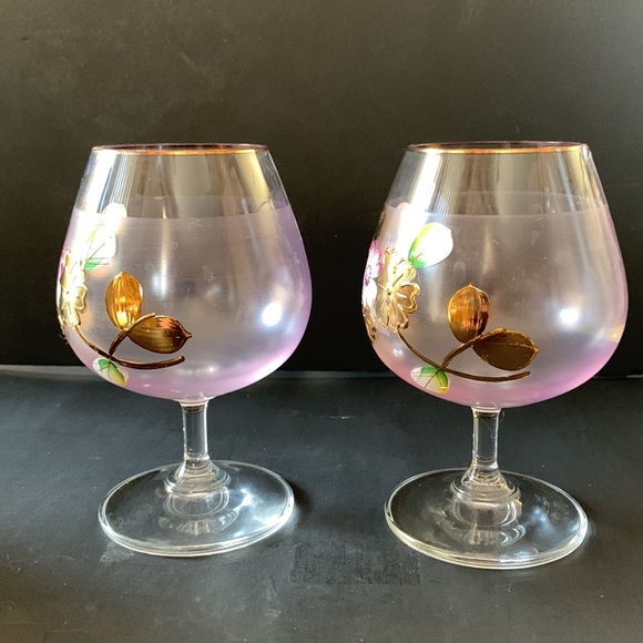 2x VTG BOHEMIAN CRYSTAL BRANDY SNIFFERS with Enamel Flowers & Gold Trim - Picture 2 of 5